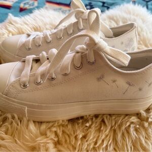 Converse embroidered converse low top sneakers